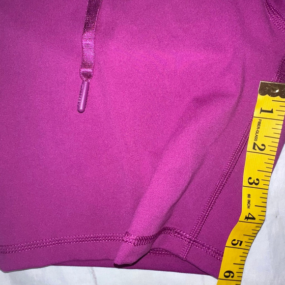 NWOT Women’s Size Medium Reebok Running/Bike Workout Shorts - Picture 7 of 8